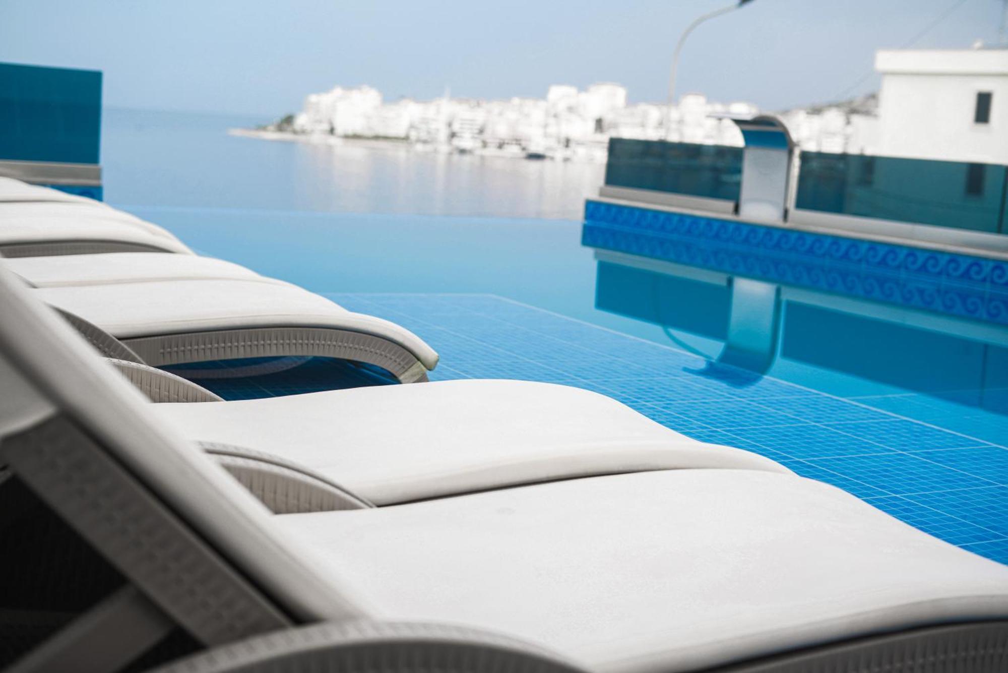 Hotel Serxho Sarande Bagian luar foto