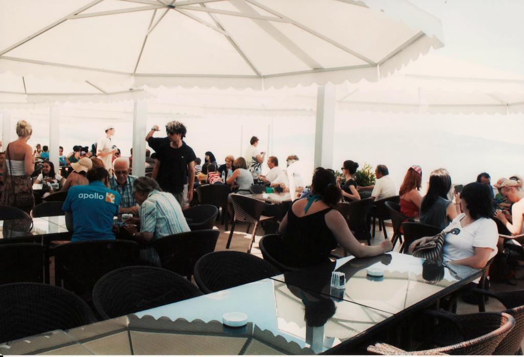 Hotel Serxho Sarande Bagian luar foto