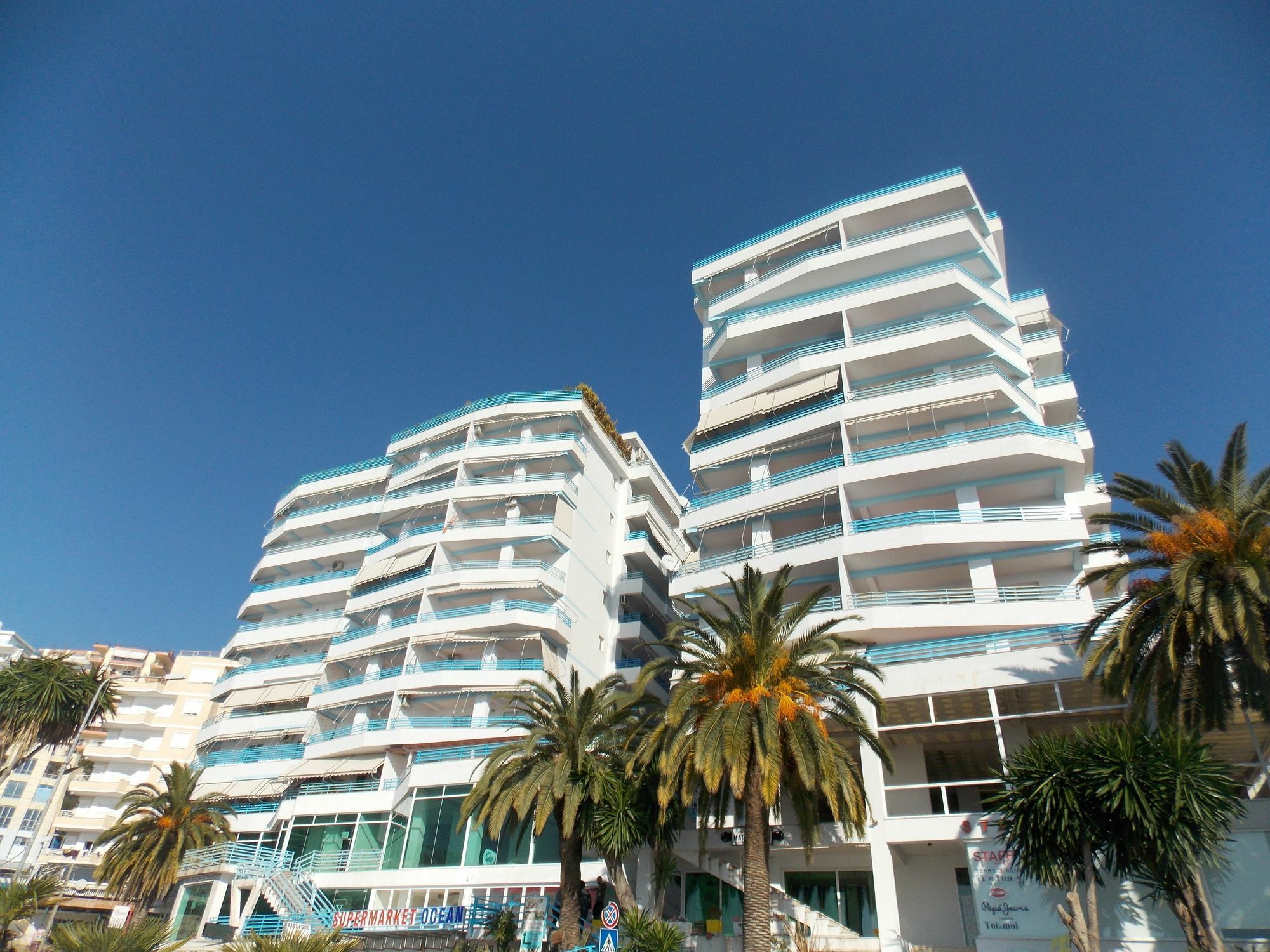 Hotel Serxho Sarande Bagian luar foto