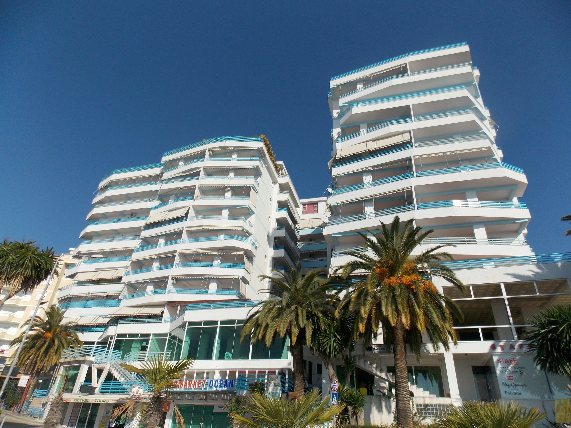 Hotel Serxho Sarande Bagian luar foto